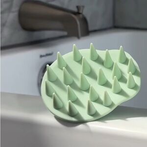 divi | Mint Green Scalp Massager | Scalp Brush